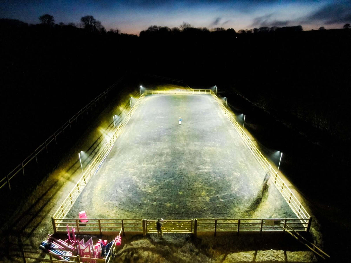 Lumières de l'arène de technologie solaire 2K